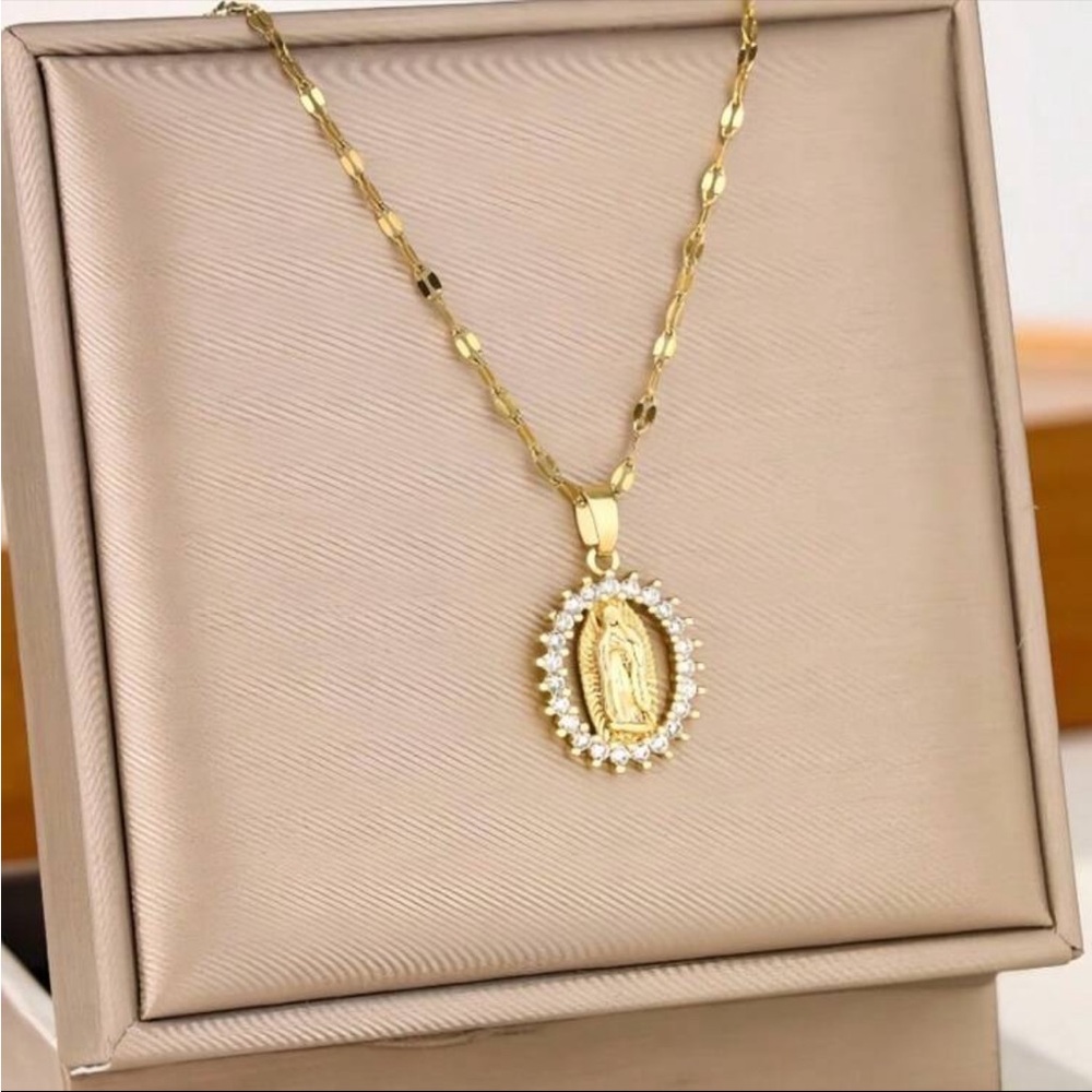 Stainless Steel Chain Sacred Romantic Gold Hollow Virgin Mary Pendant Necklace